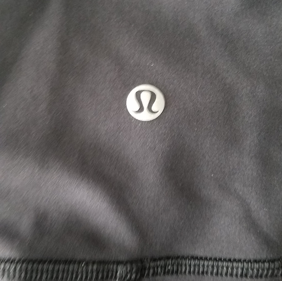 Lululemon Black 21" Inseam Size 4 Capri Leggings - Picture 4 of 7